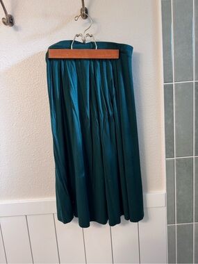 Pleated Forest Green Women's Skirt